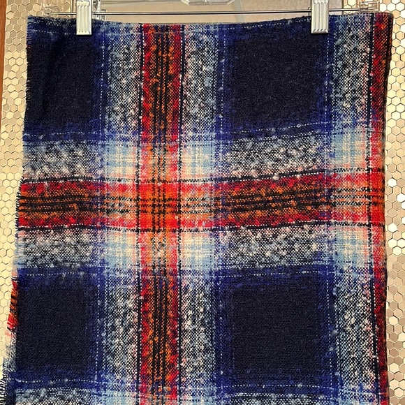 Merino scarf/wrap. - Picture 2 of 4